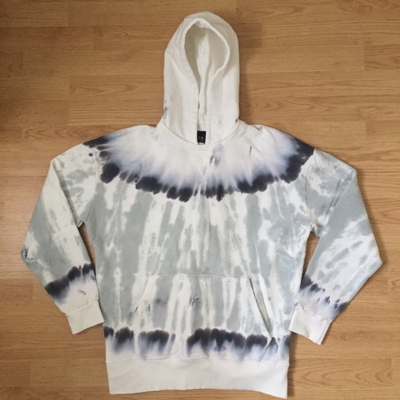 Tie-Dye Sweatshirt - Picture 2 of 3